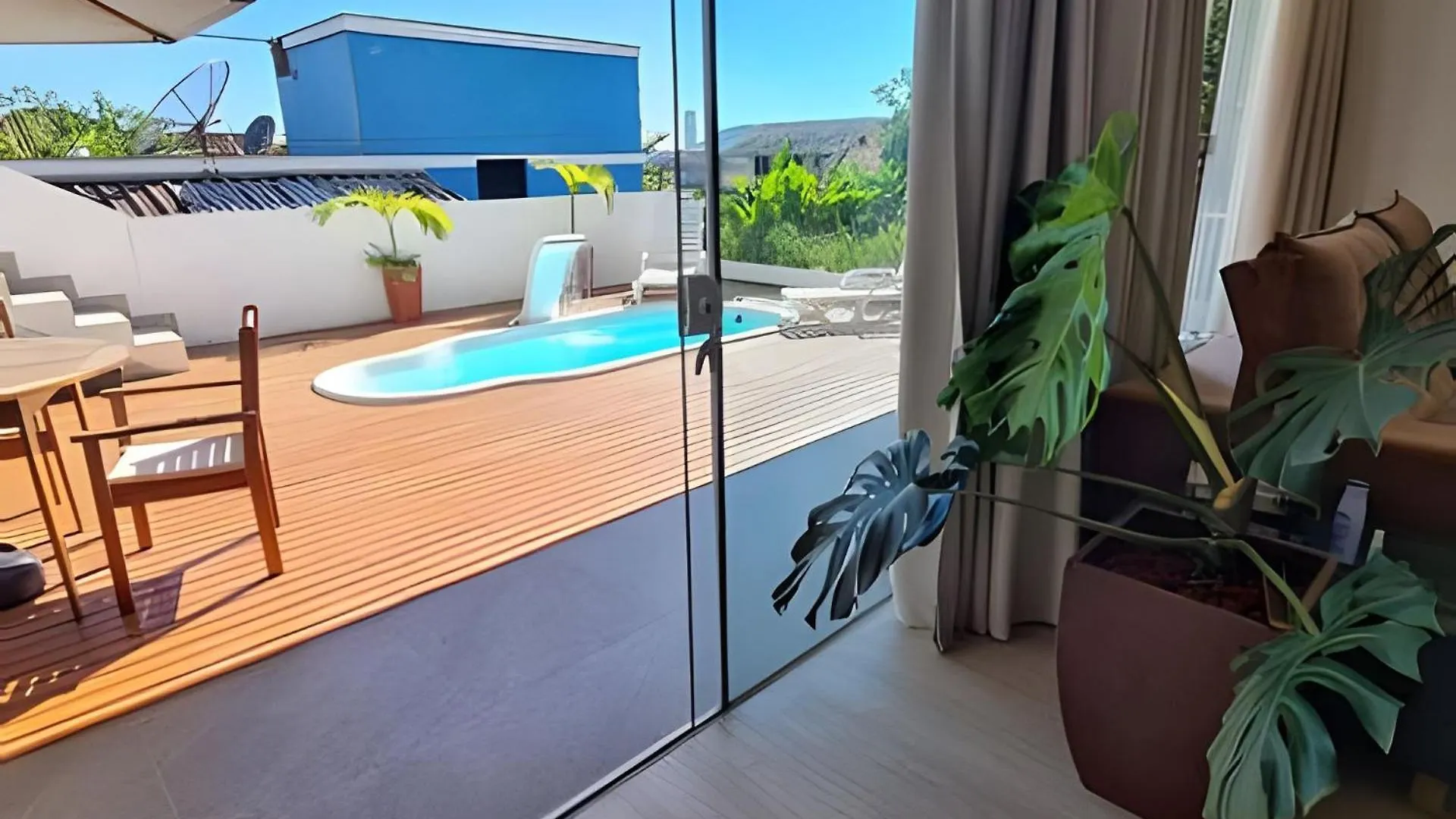 Casa Com Piscina E Terraco Proximo A Praia Penha  Apartment
